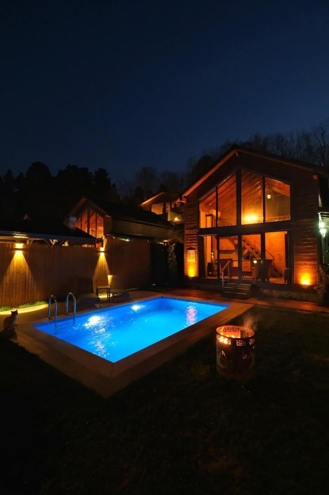 Woodlodge Country 사판자 외부 사진